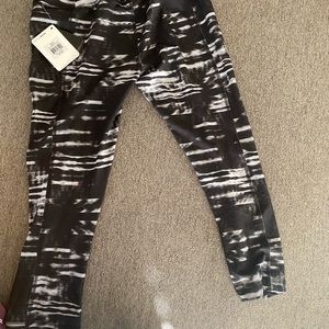 Reebok Capri workout leggings